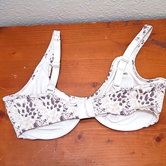 LILYETTE WOMEN'S ANIMAL  PRINT  BRA SIZE 36 D - Picture 3 of 6